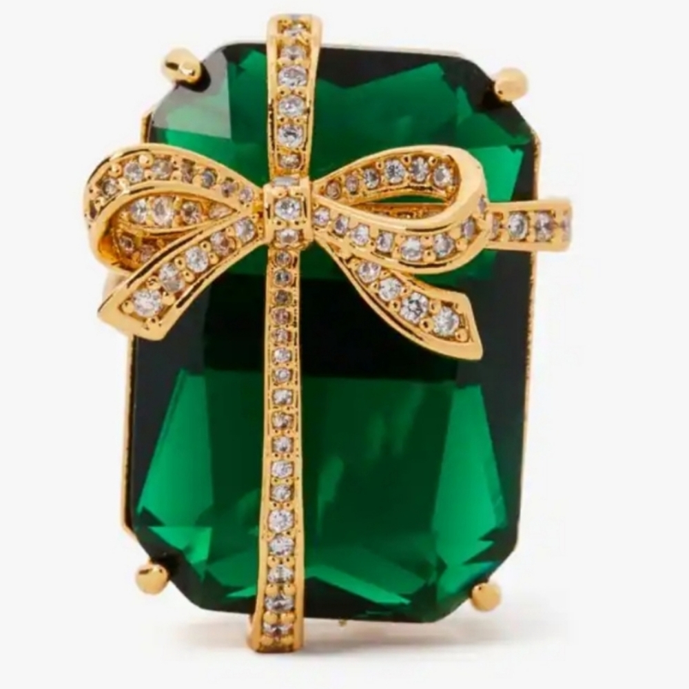kate spade Pavé Present Cocktail Ring